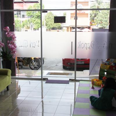 Peri Gigi Depok - Ruang Tunggu 2